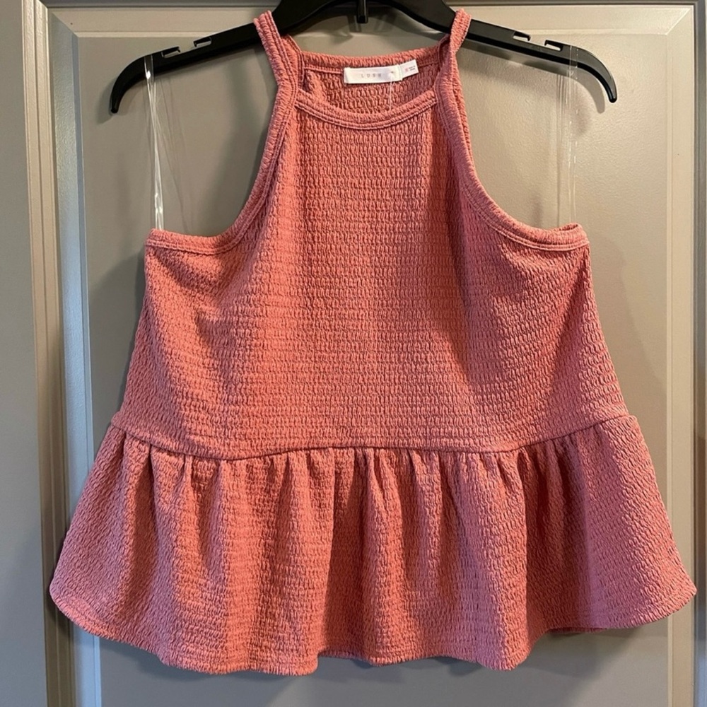 Lush Style Finds Coral Textured Tank Top